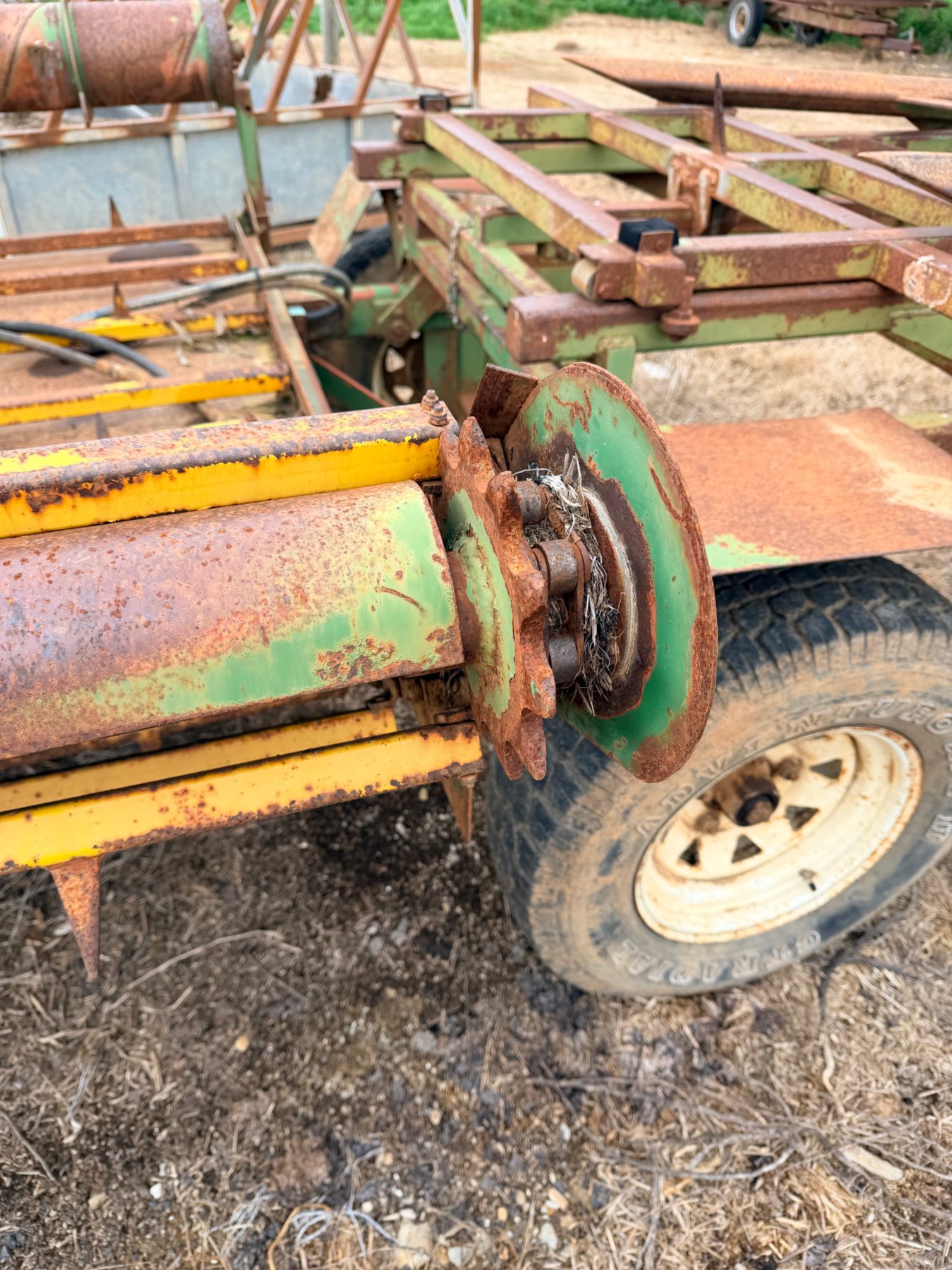 Bale buggy feed out wagon - photo 6