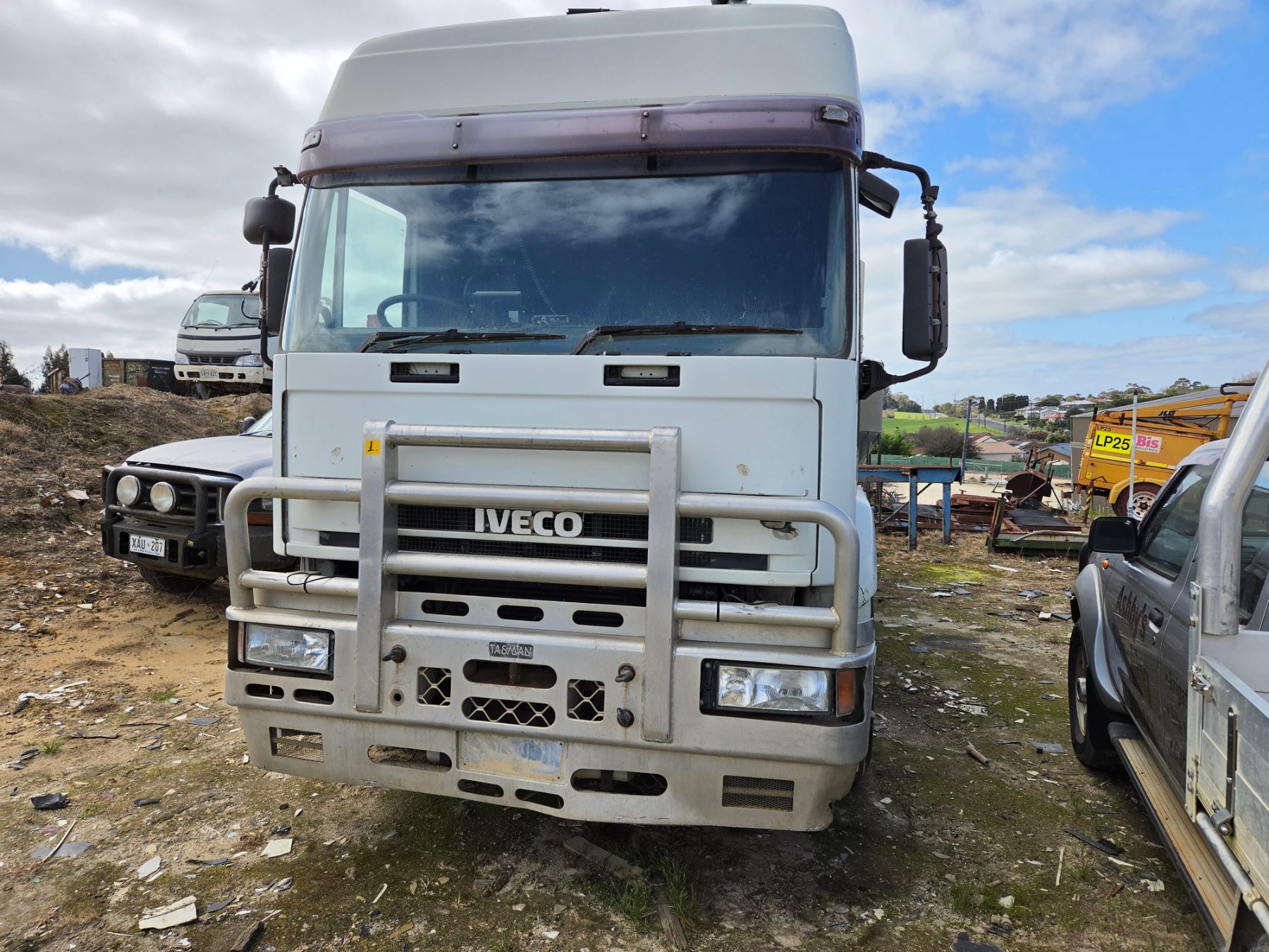 Iveco 4500 Bogie Tipper - photo 1