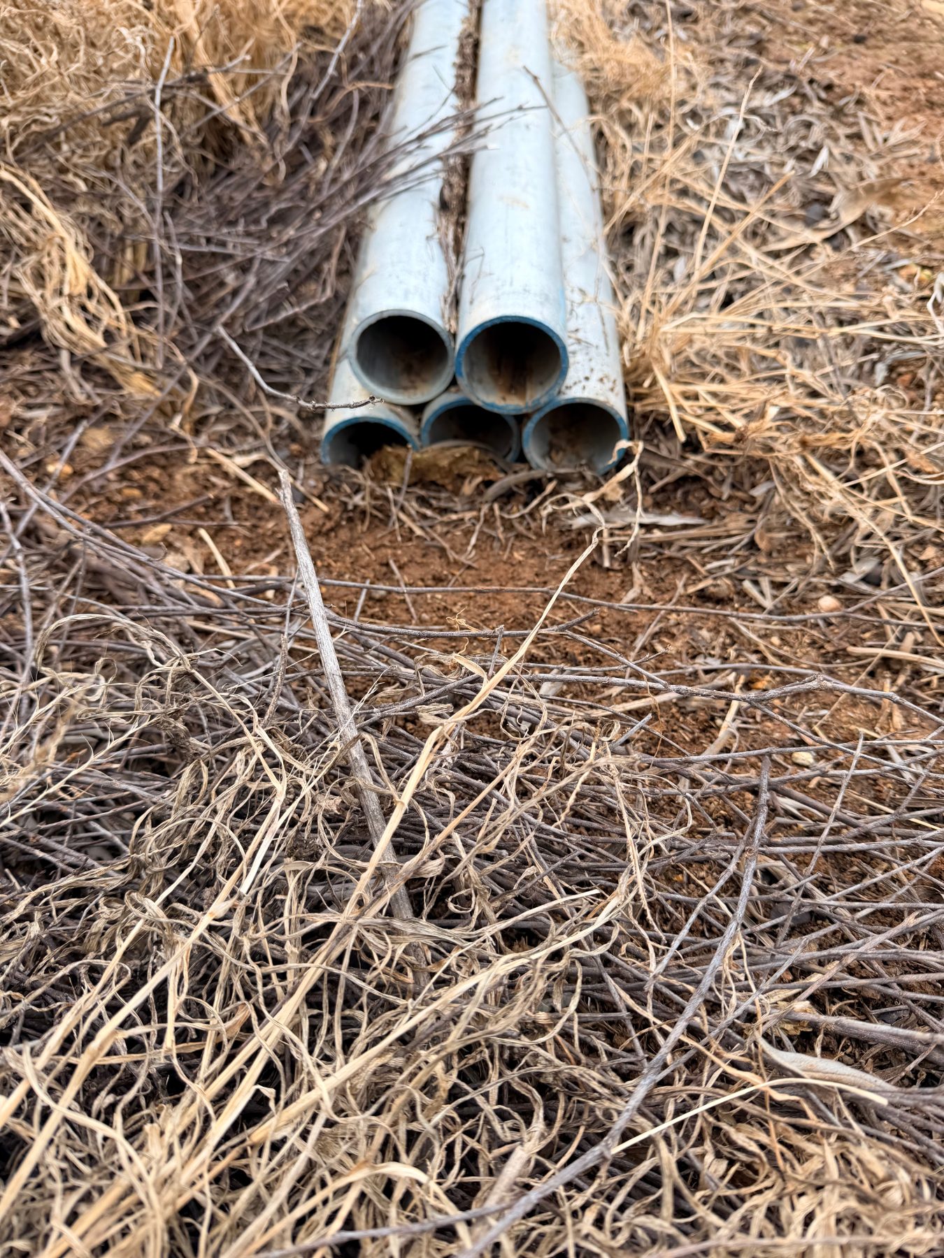 5 full lengths of 40mm gal pipe - photo 2