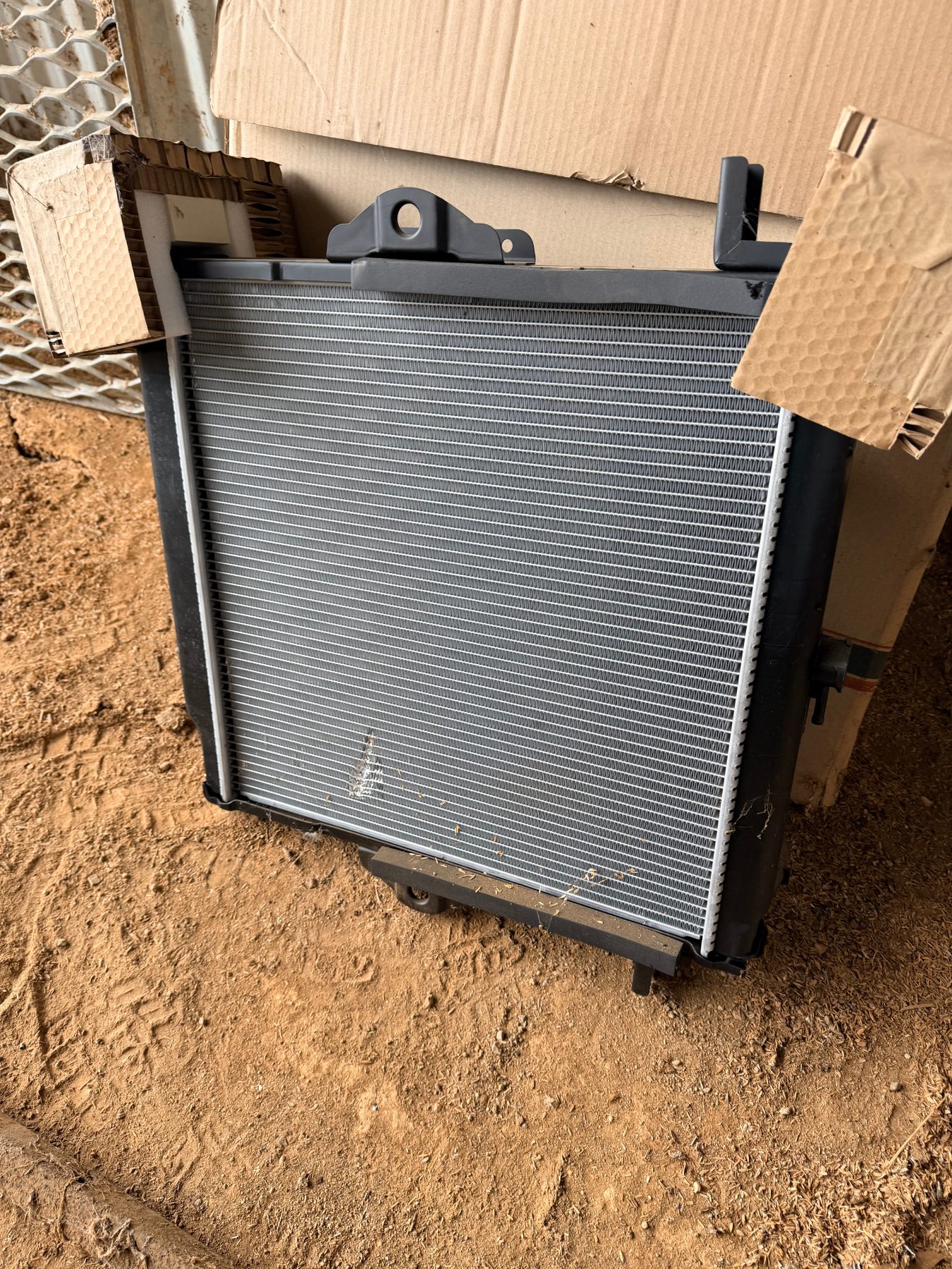 As new ARAD Landcruiser radiator - photo 1