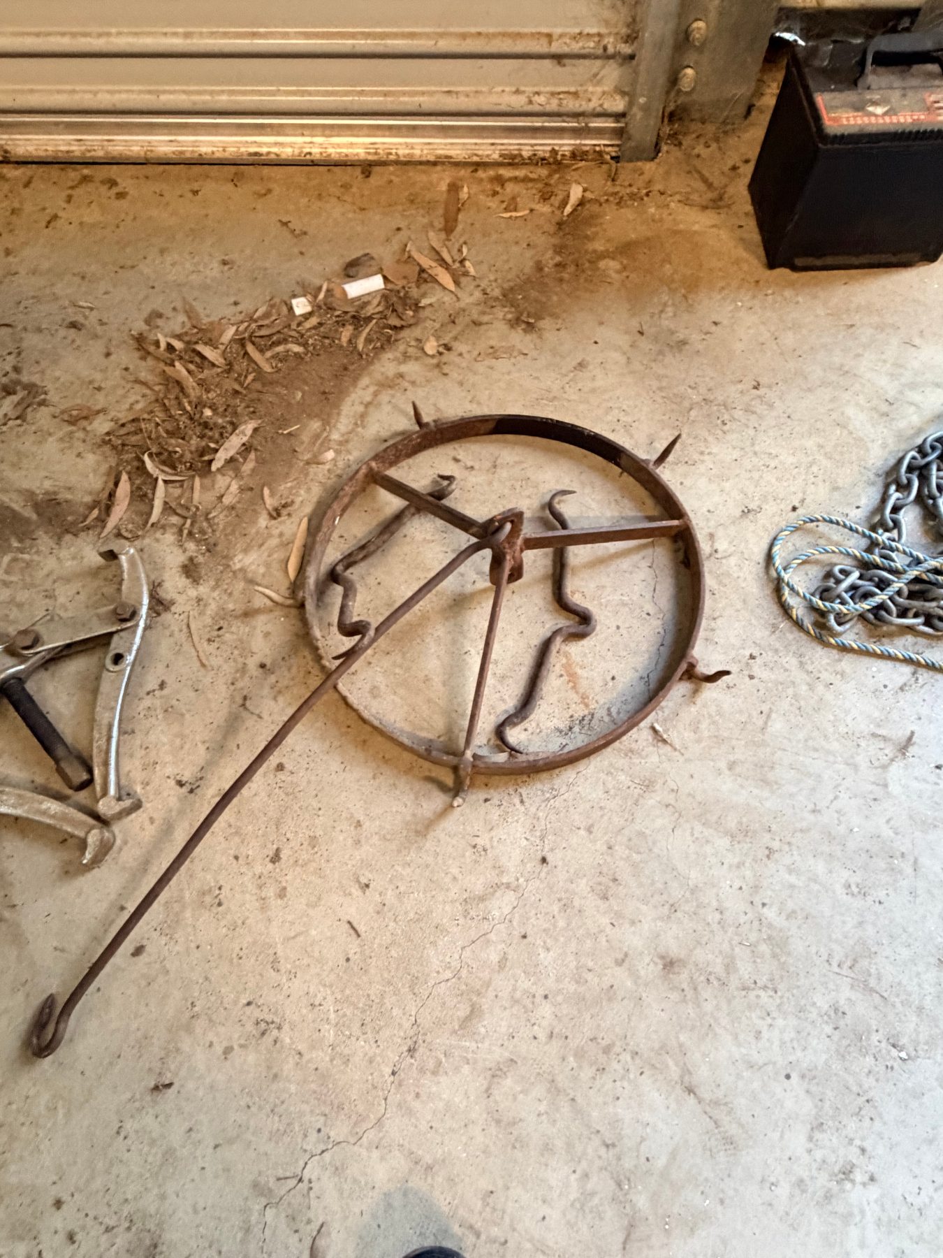 Steel hanger