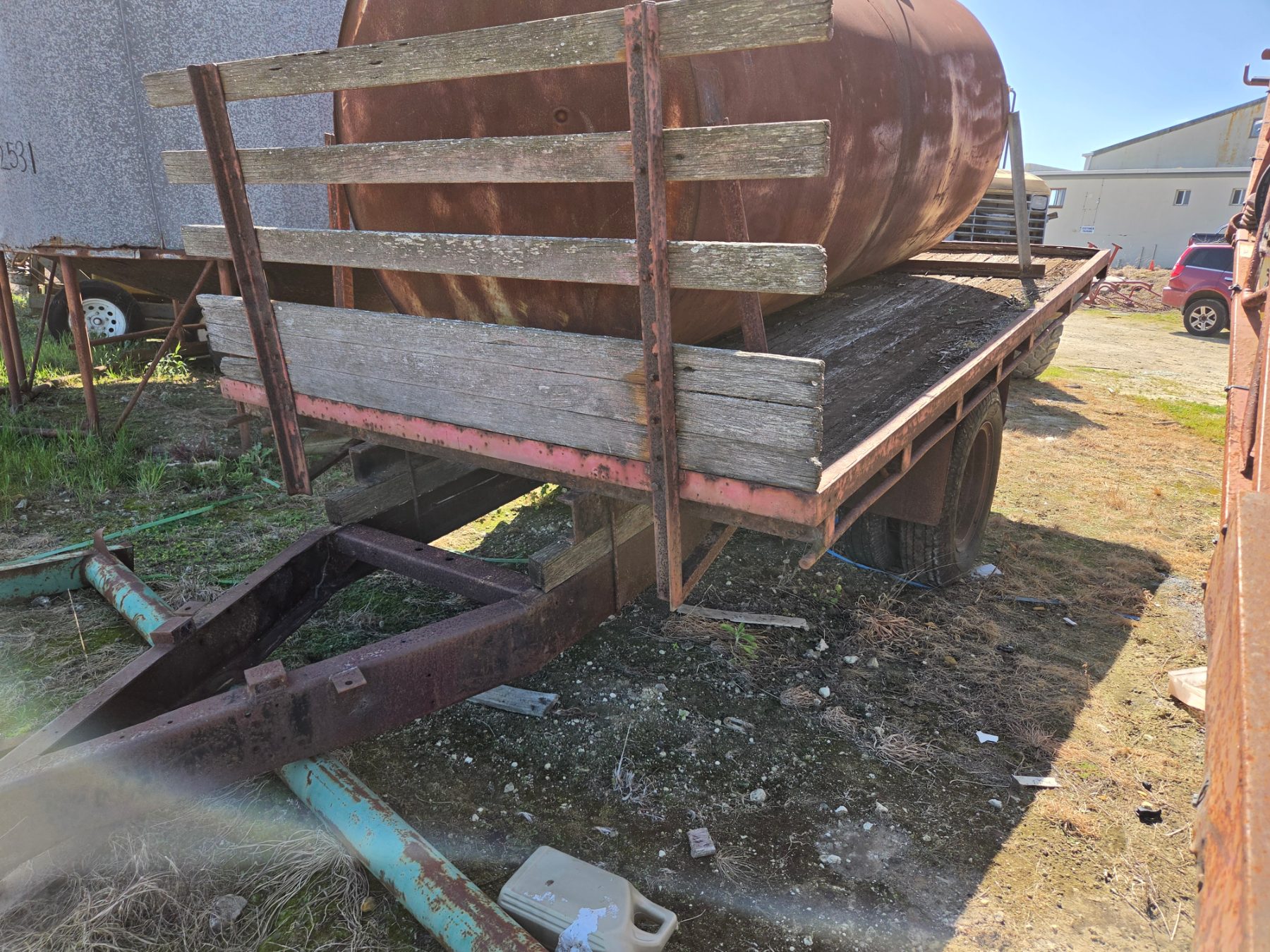 Water Tank on Farm Trailer - photo 3