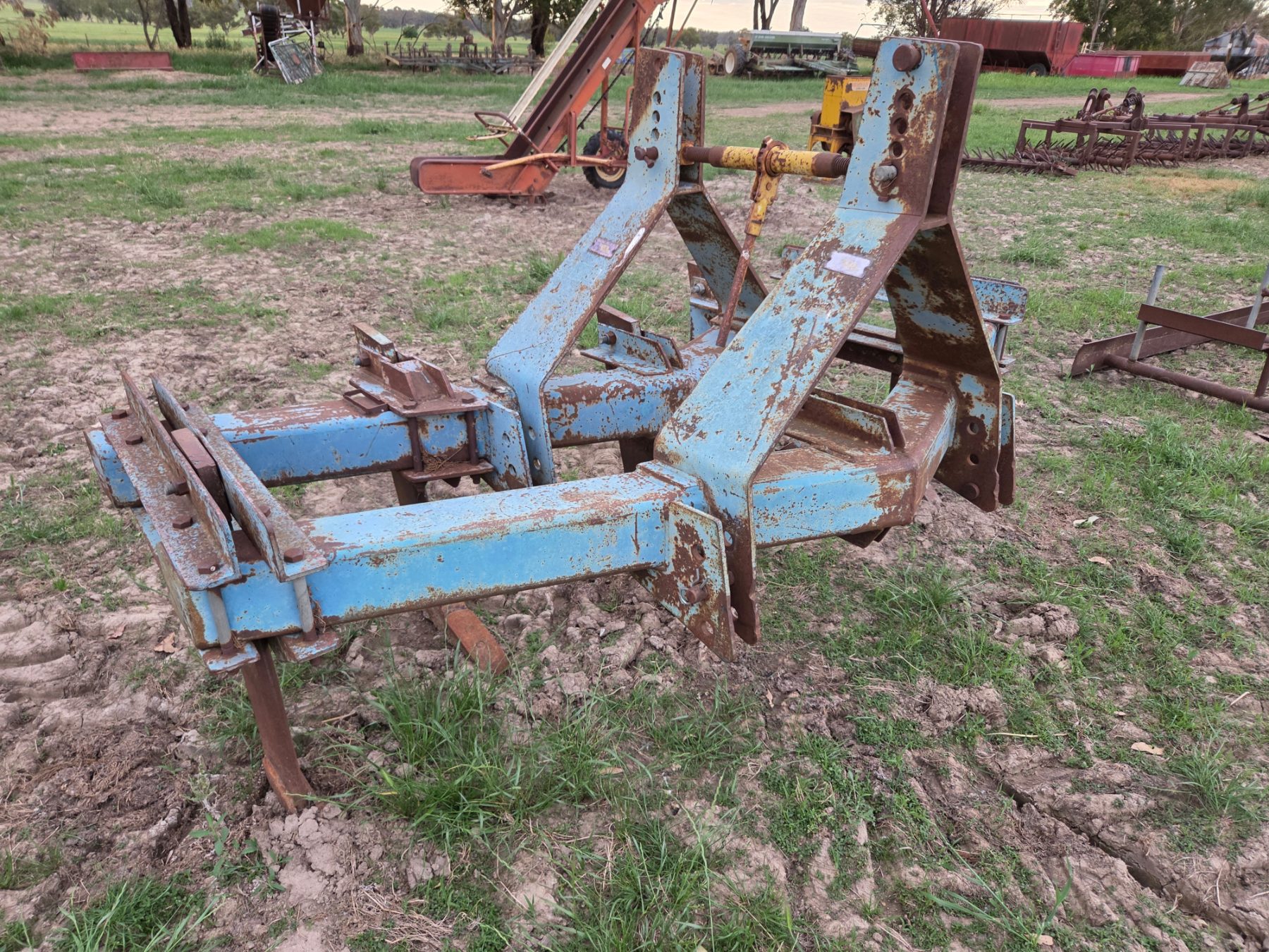 Used - Moorhouse 3pl H/duty 5 Tyne Deep Ripper - photo 4