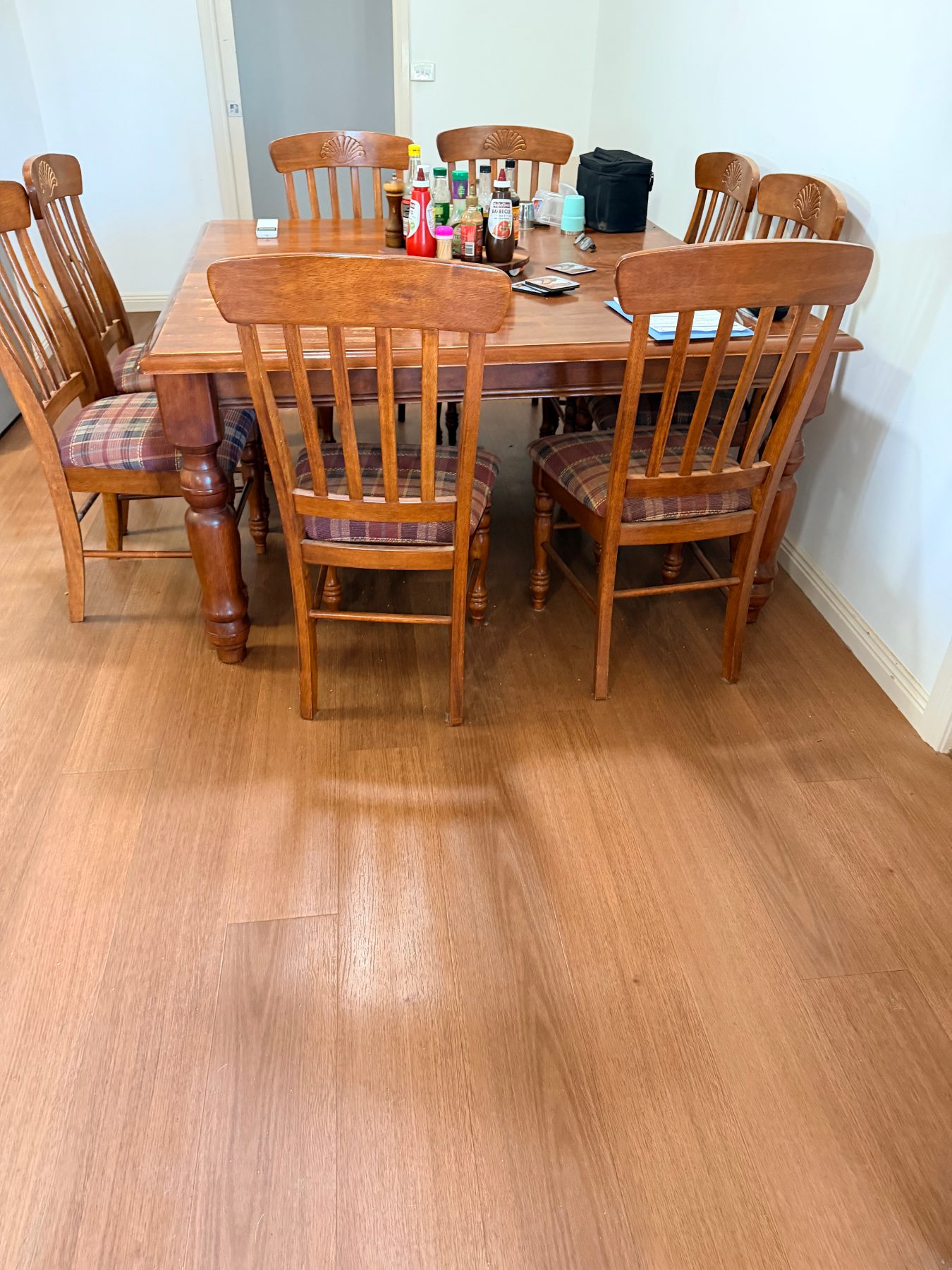 9 piece timber dining setting - photo 4