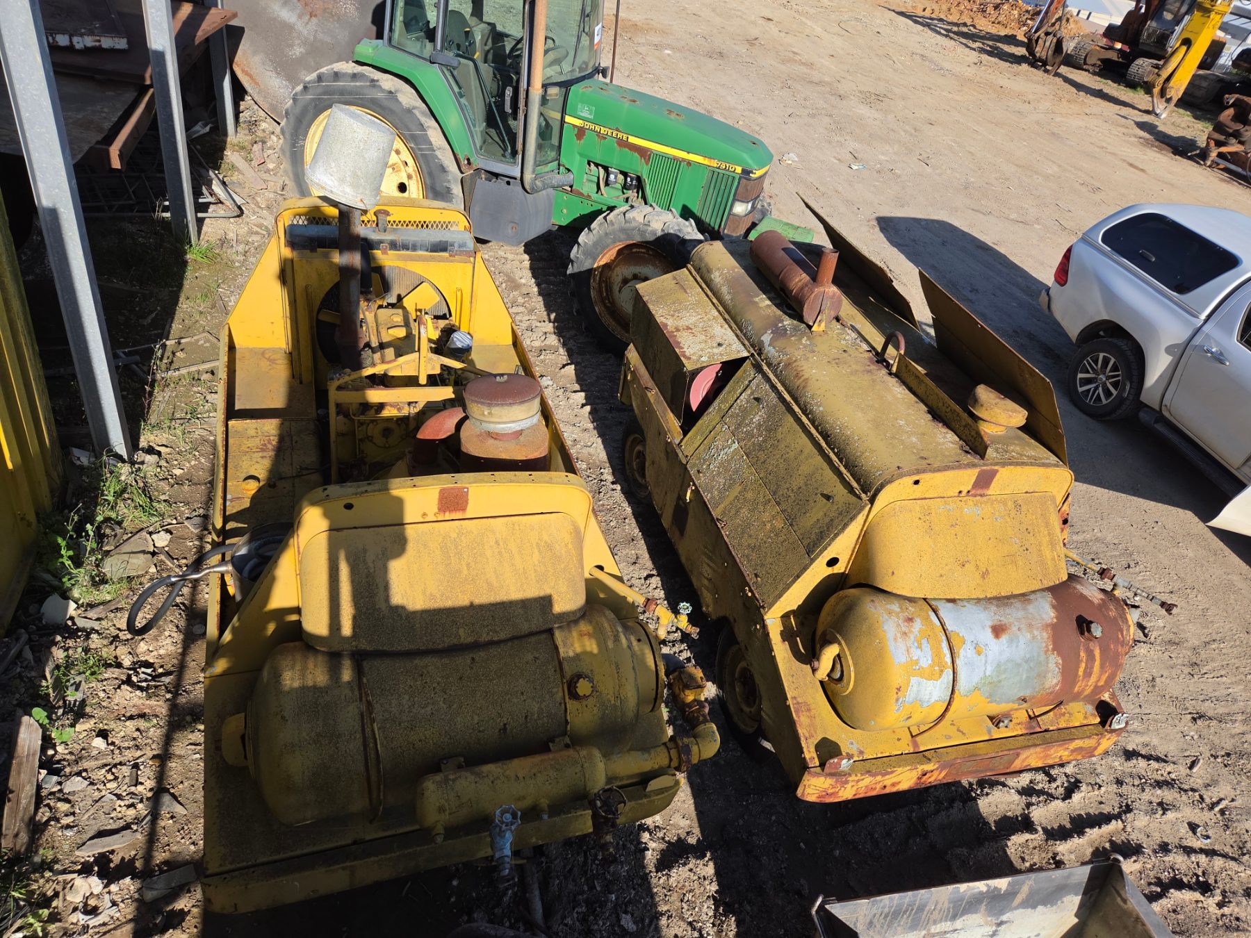 2x Industrial Compressors with 471 GM - photo 11