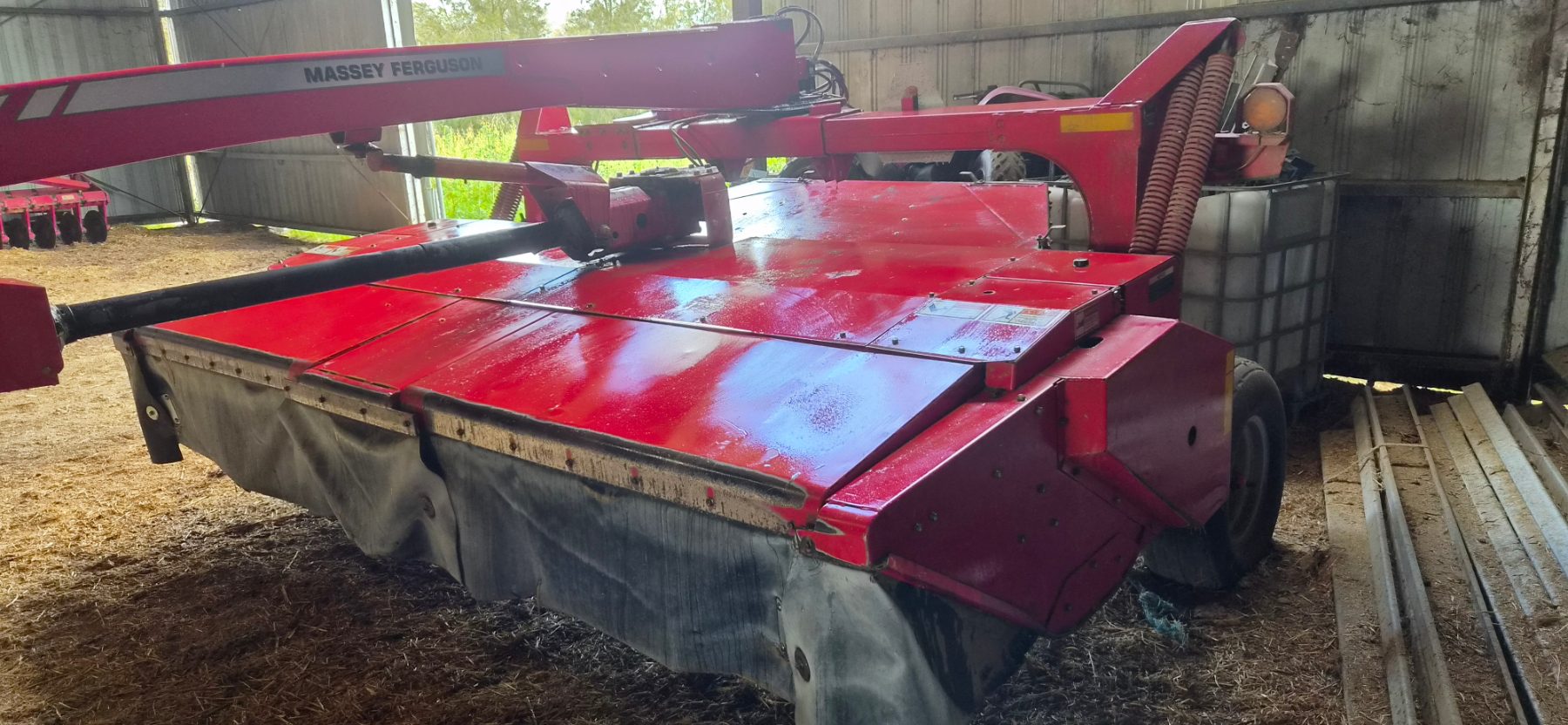 2010 Massey Ferguson 1372 Mower Conditioner - photo 6