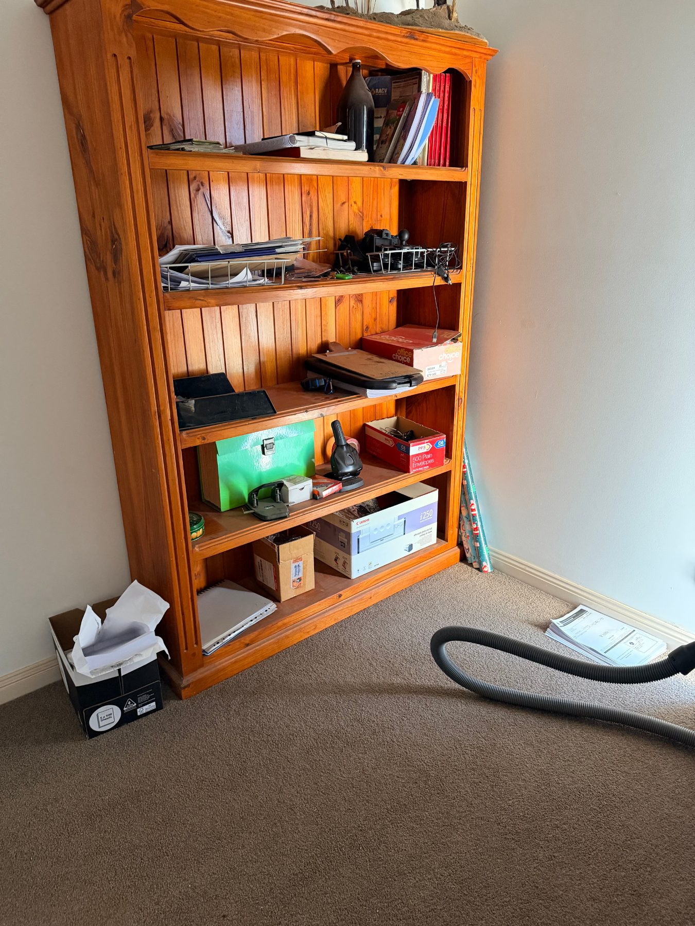 Book shelf 1300mm x 1800mm - photo 1