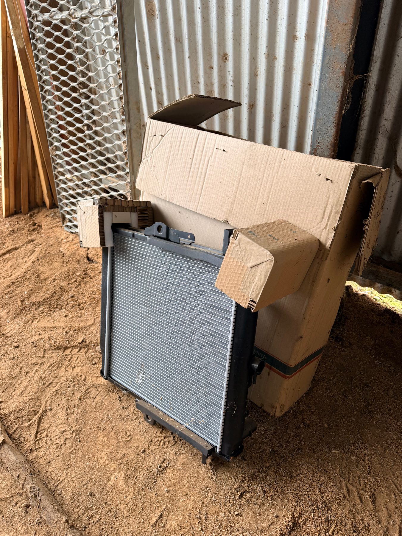As new ARAD Landcruiser radiator - photo 3