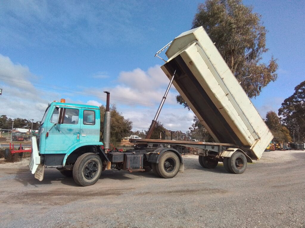Acco 2150B & Kersh Tipper - photo 2