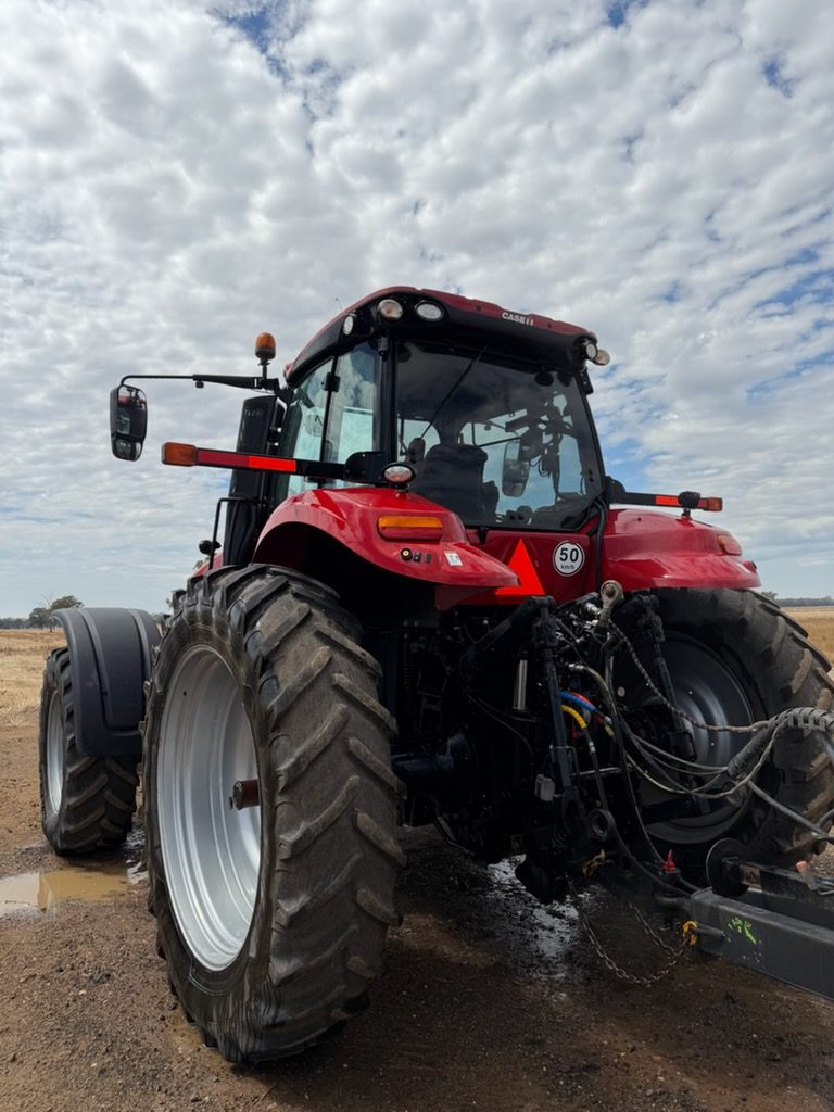 2020 Case Magnum 310 CVT - photo 5