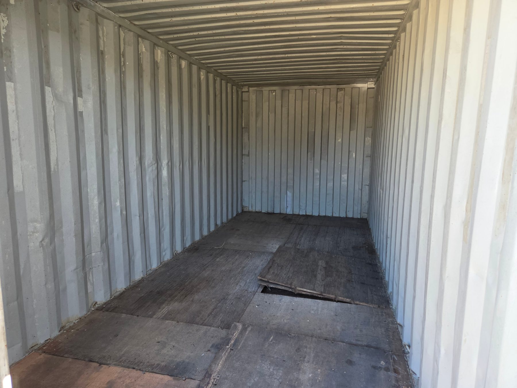 20ft Shipping Container - photo 3