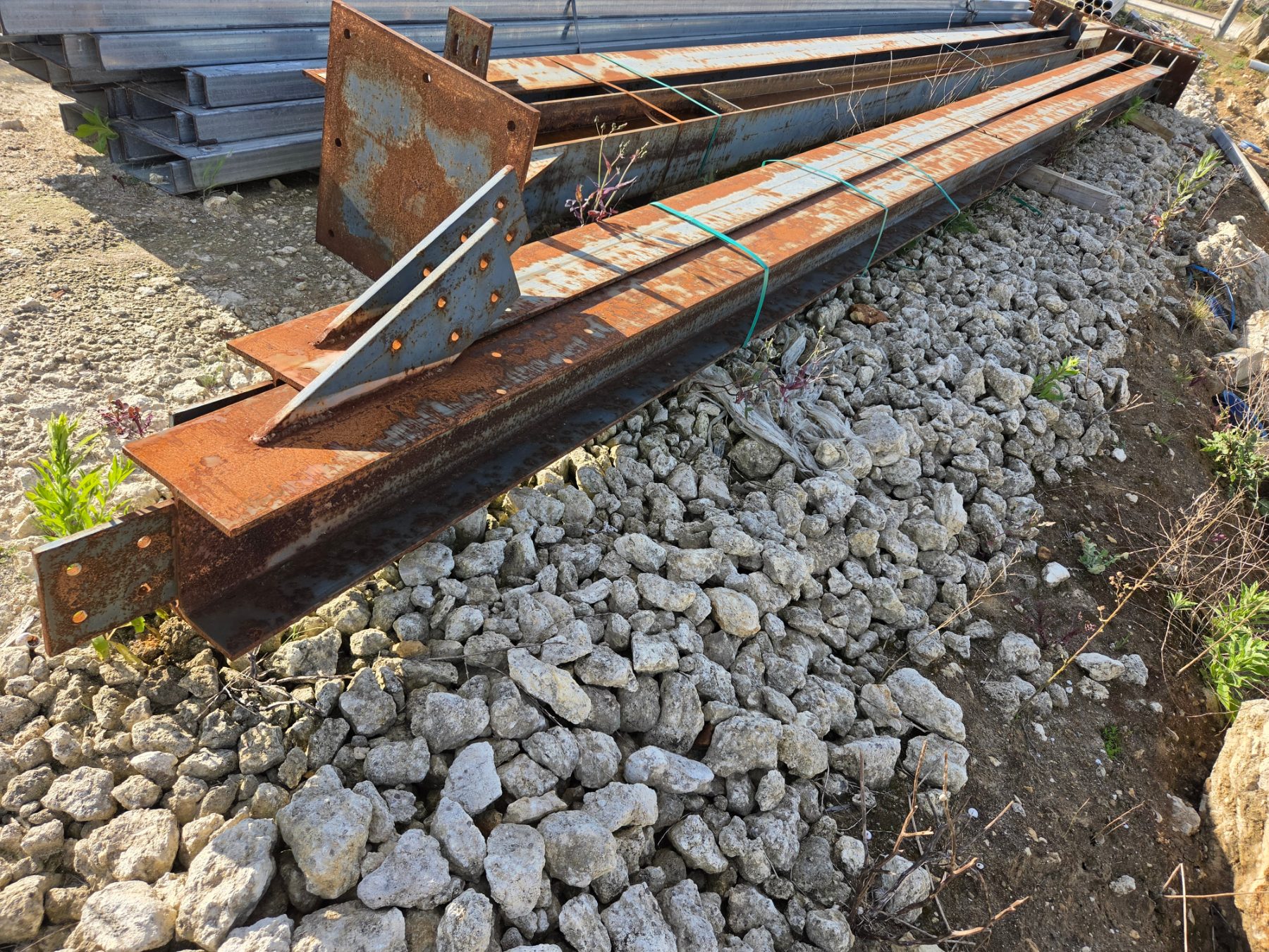 I-Beam Factory/Shed Supports 200x200 with base plate - photo 6