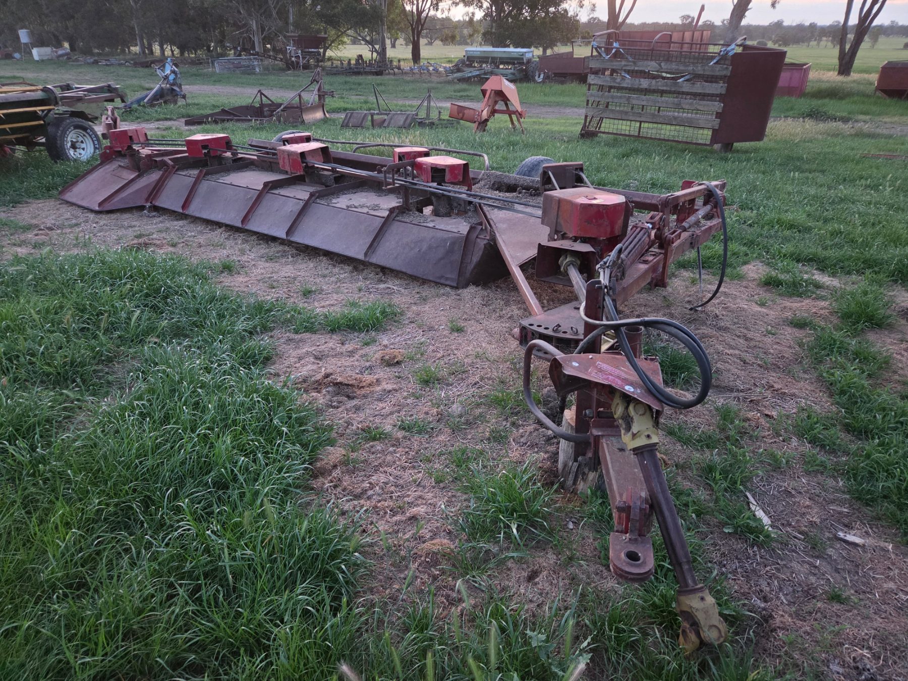 Used - Loxton 7 Disc Mower - photo 3