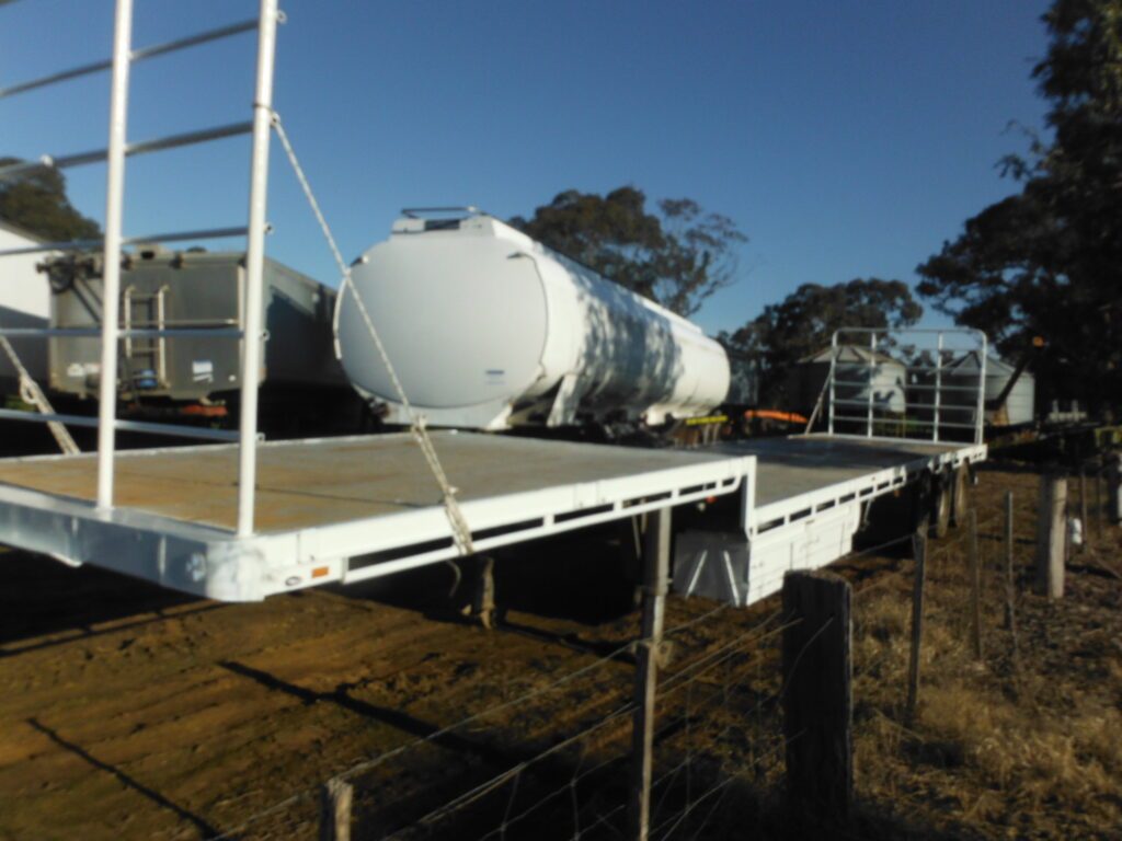 2000 Maxi-Trans ST3 Tri-Axle Drop Deck - photo 2