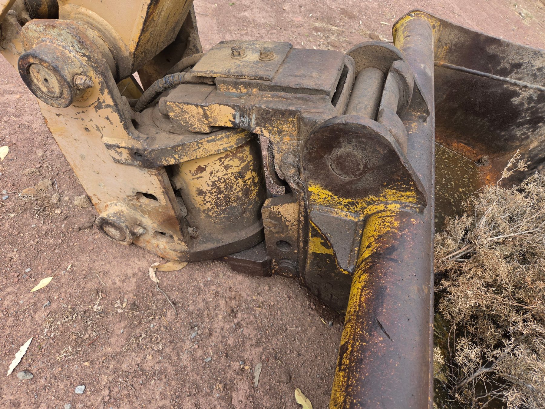 Used - Cat 313b-SR Excavator - photo 7