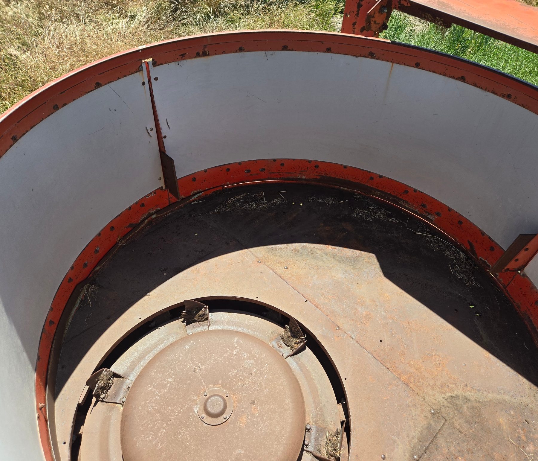 Used - Kverneland Rotary Hay Shredder - photo 9