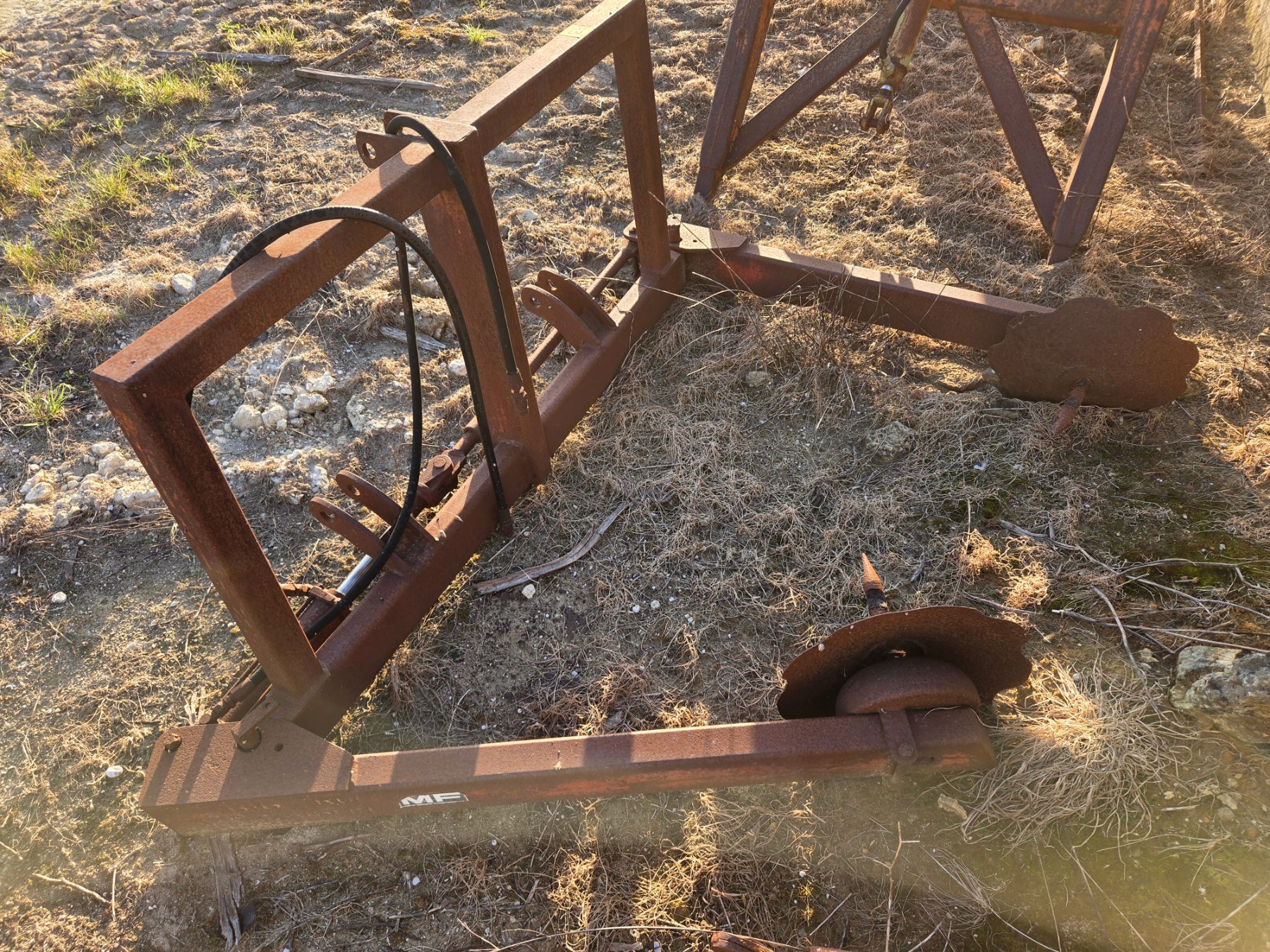 3pl Hyd. Hay Grab & Un-Roller - photo 2