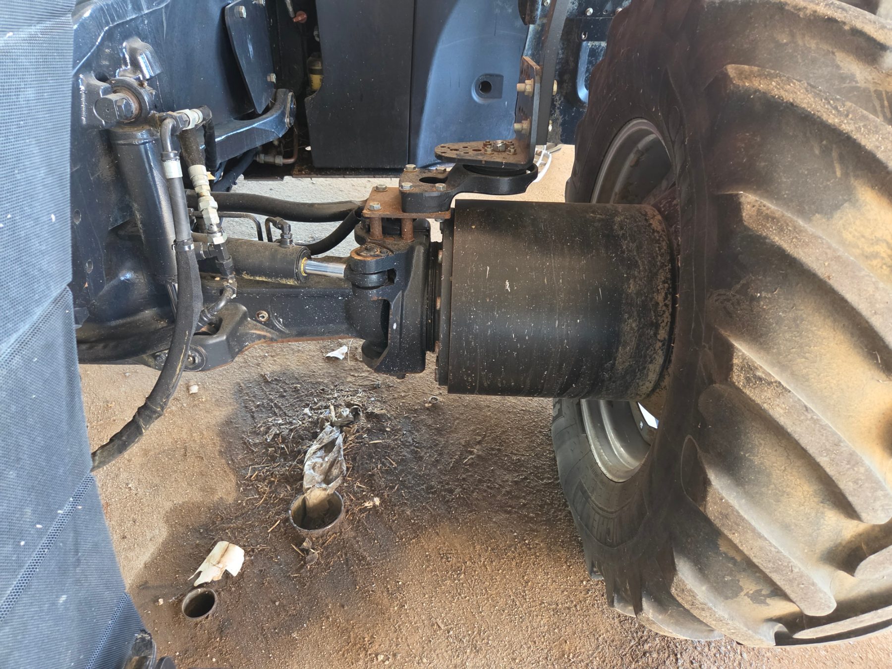 2020 Case Magnum 310 CVT - photo 10