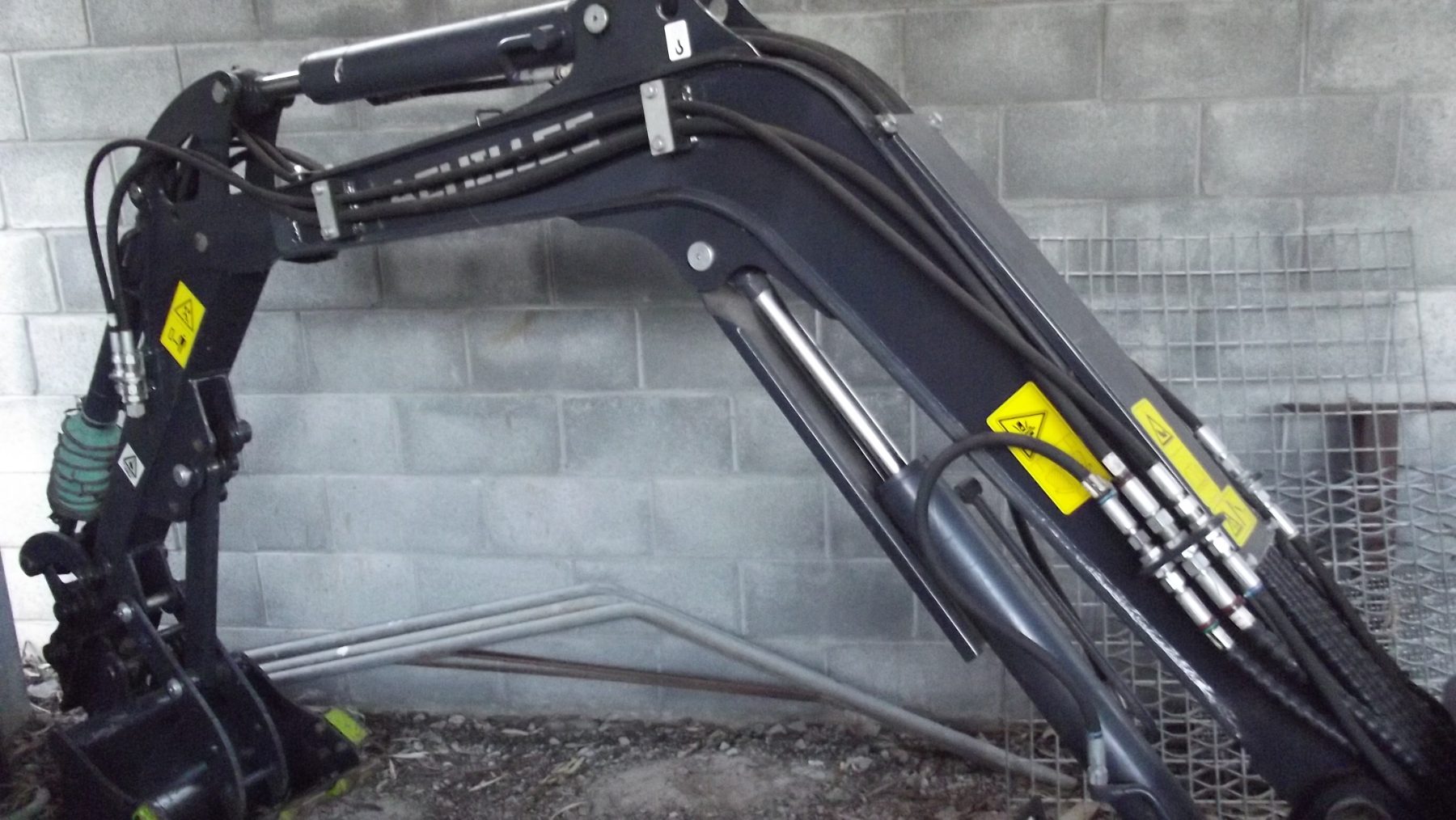 2022 Achillies A18 Mini Excavator - photo 2