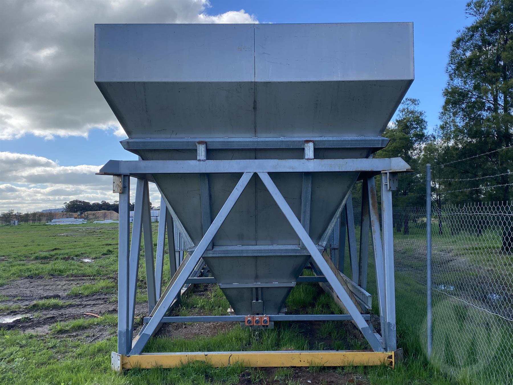 Twin 5 Ton Stainless Storage Bins - photo 5