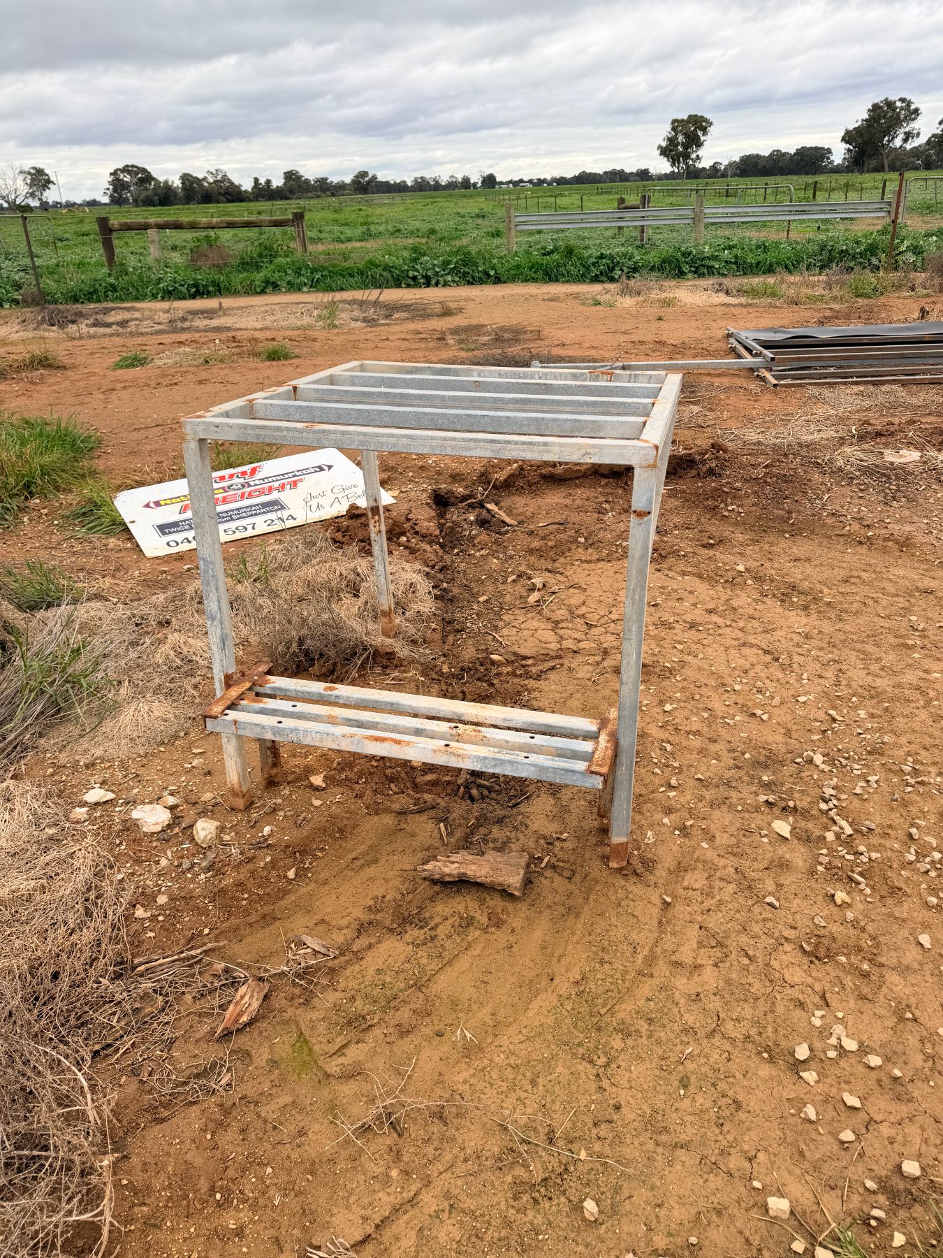 Hot water unit stand - photo 2
