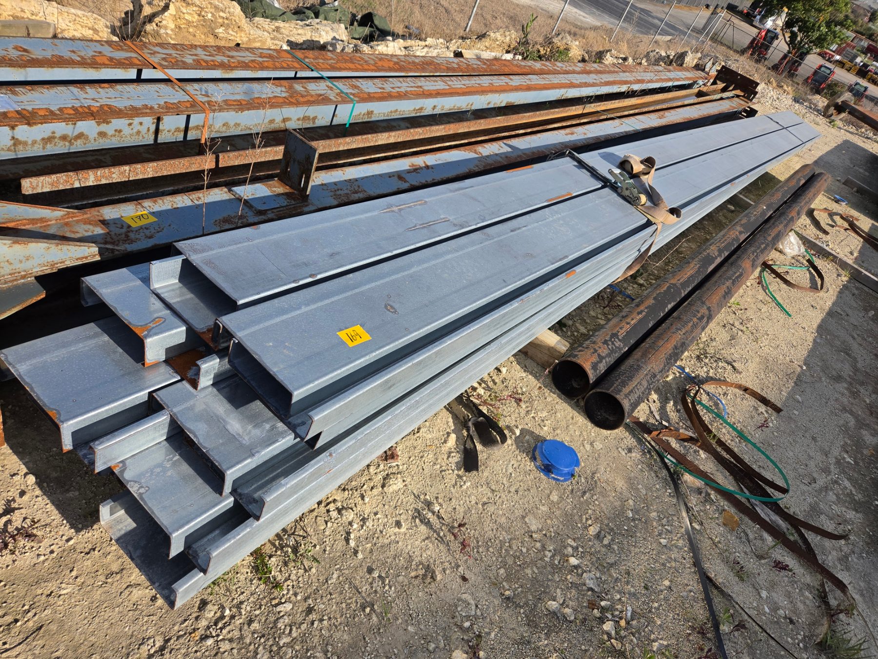 New Galv. C-section Purlins 250x75 x 9m - photo 2