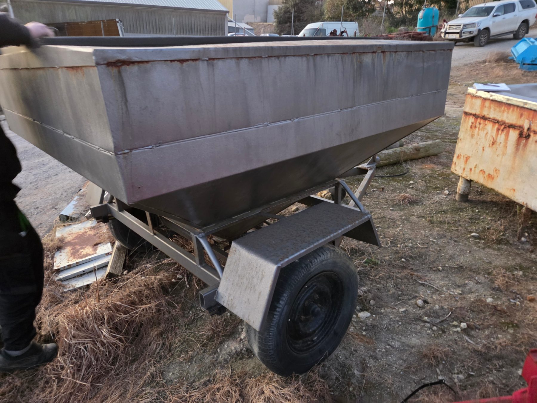 1ton Grain Trail Feeder - photo 2