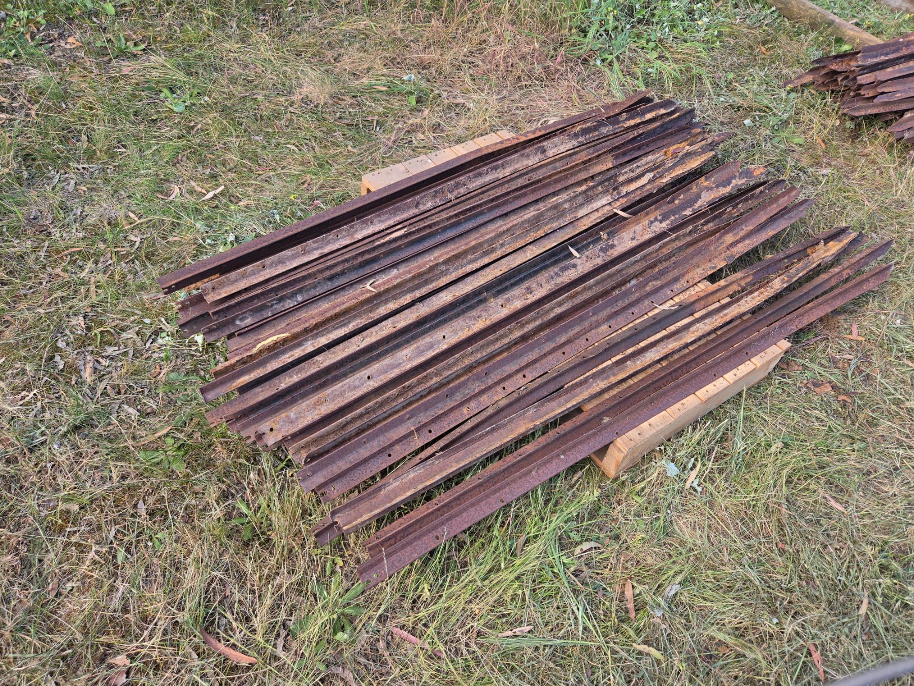 Used - 40x 1650mm Steel Posts - photo 4