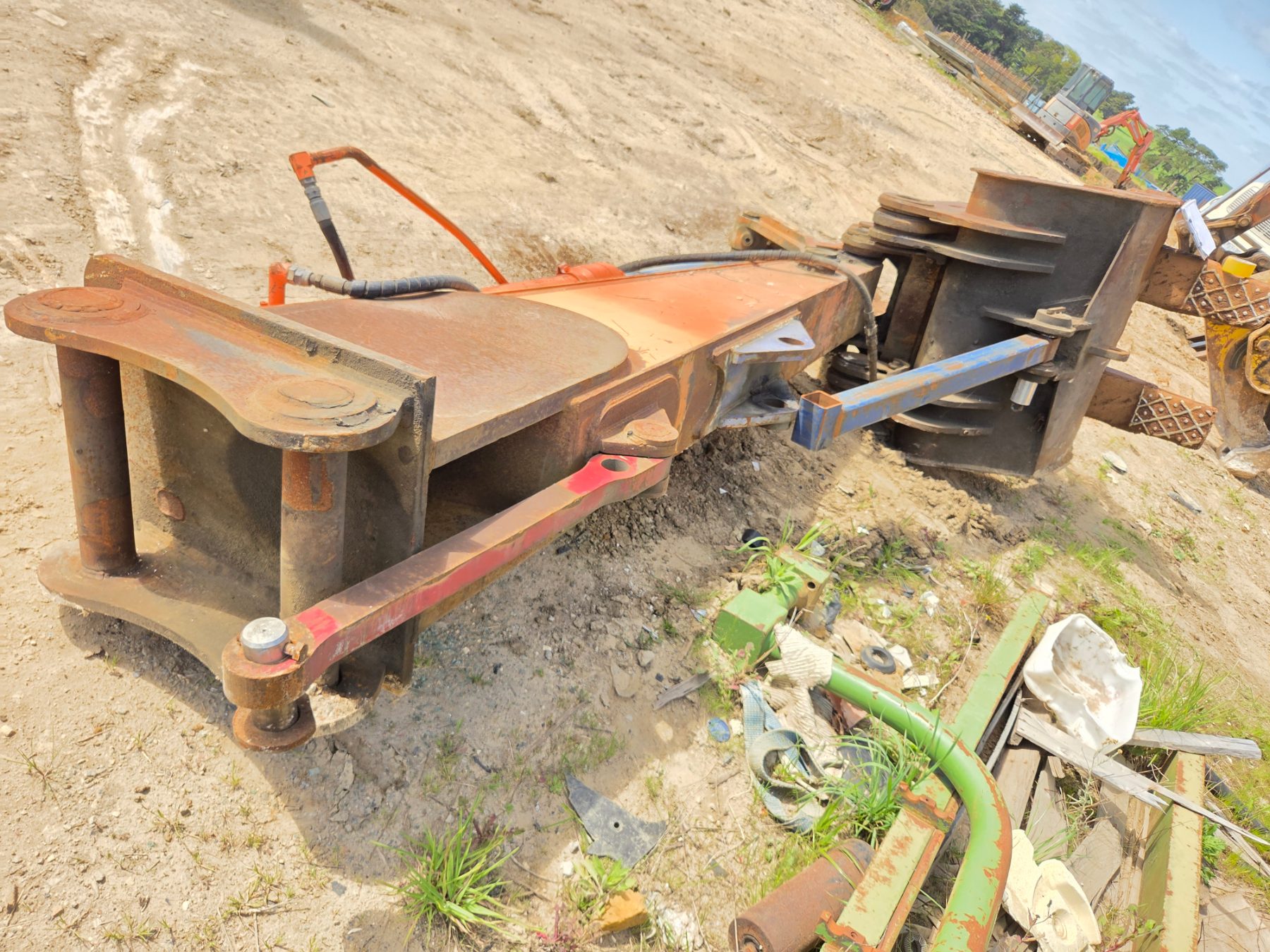 Hitachi ZX200 Excavator with Shear & Grab - photo 21
