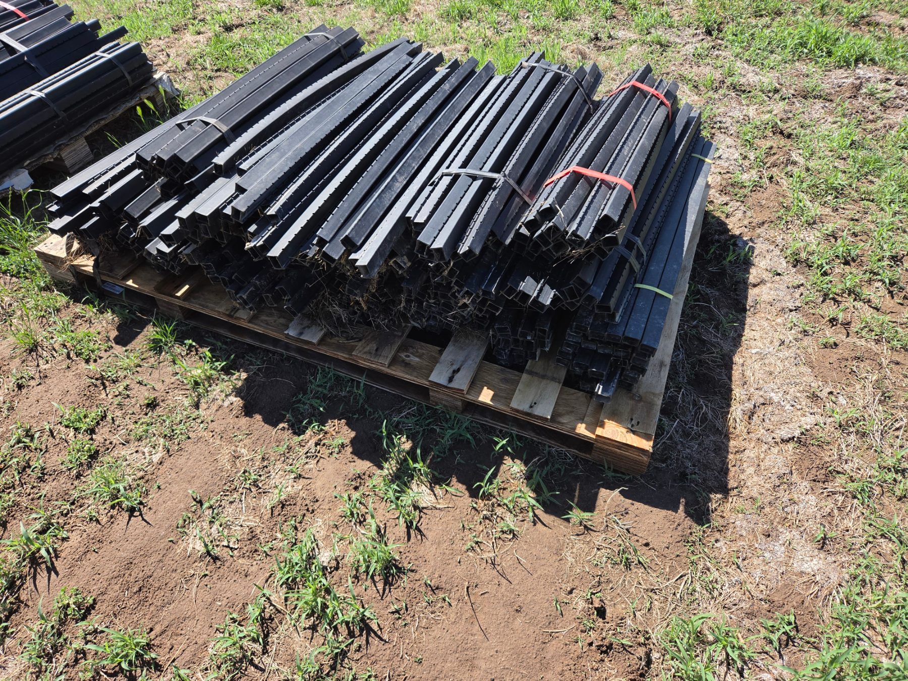 Used - Pallet (A) of Electric Fence Poly Droppers - photo 2