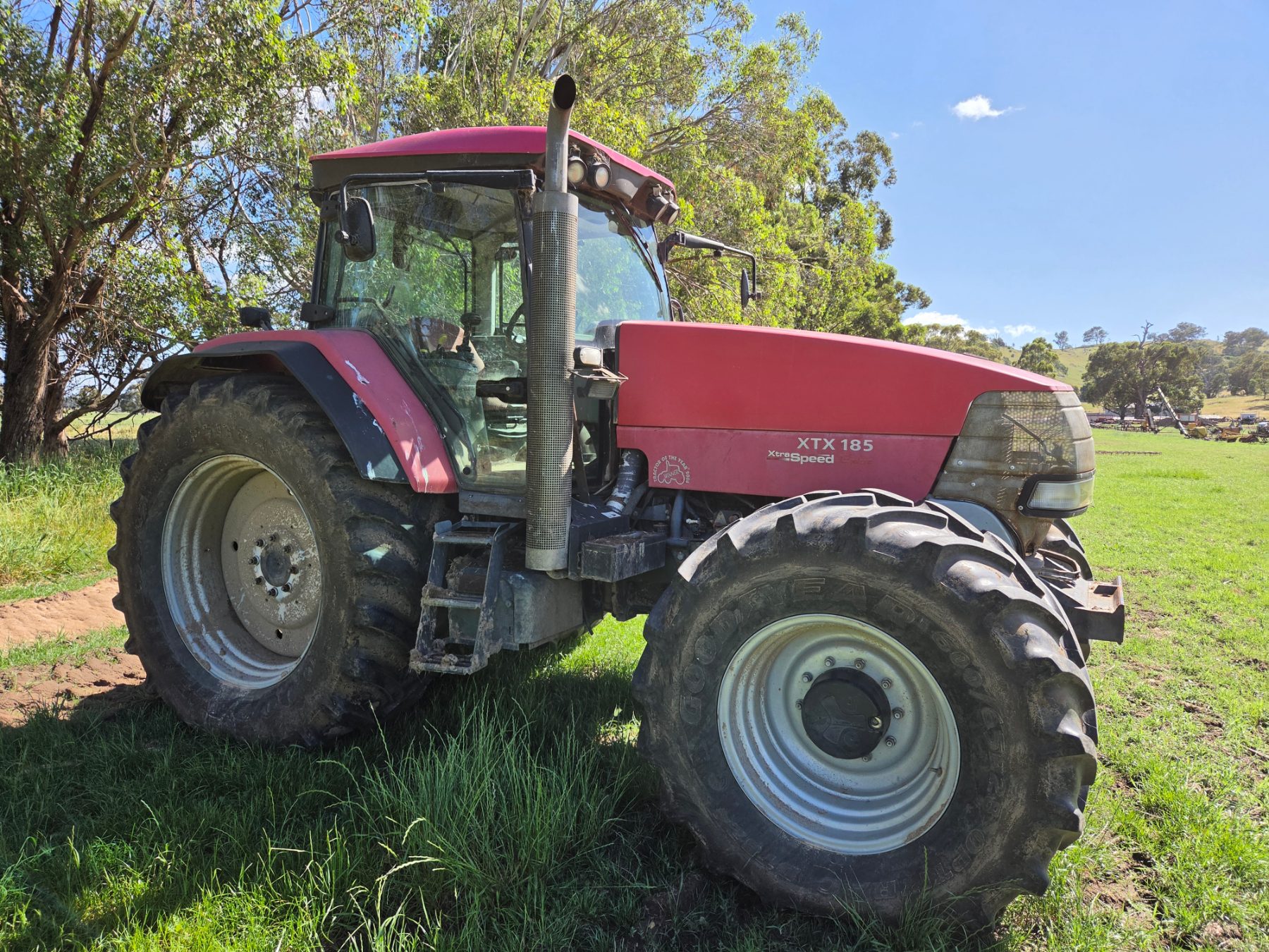 Used - 2009 McCormick XTX-185 Tractor - photo 3