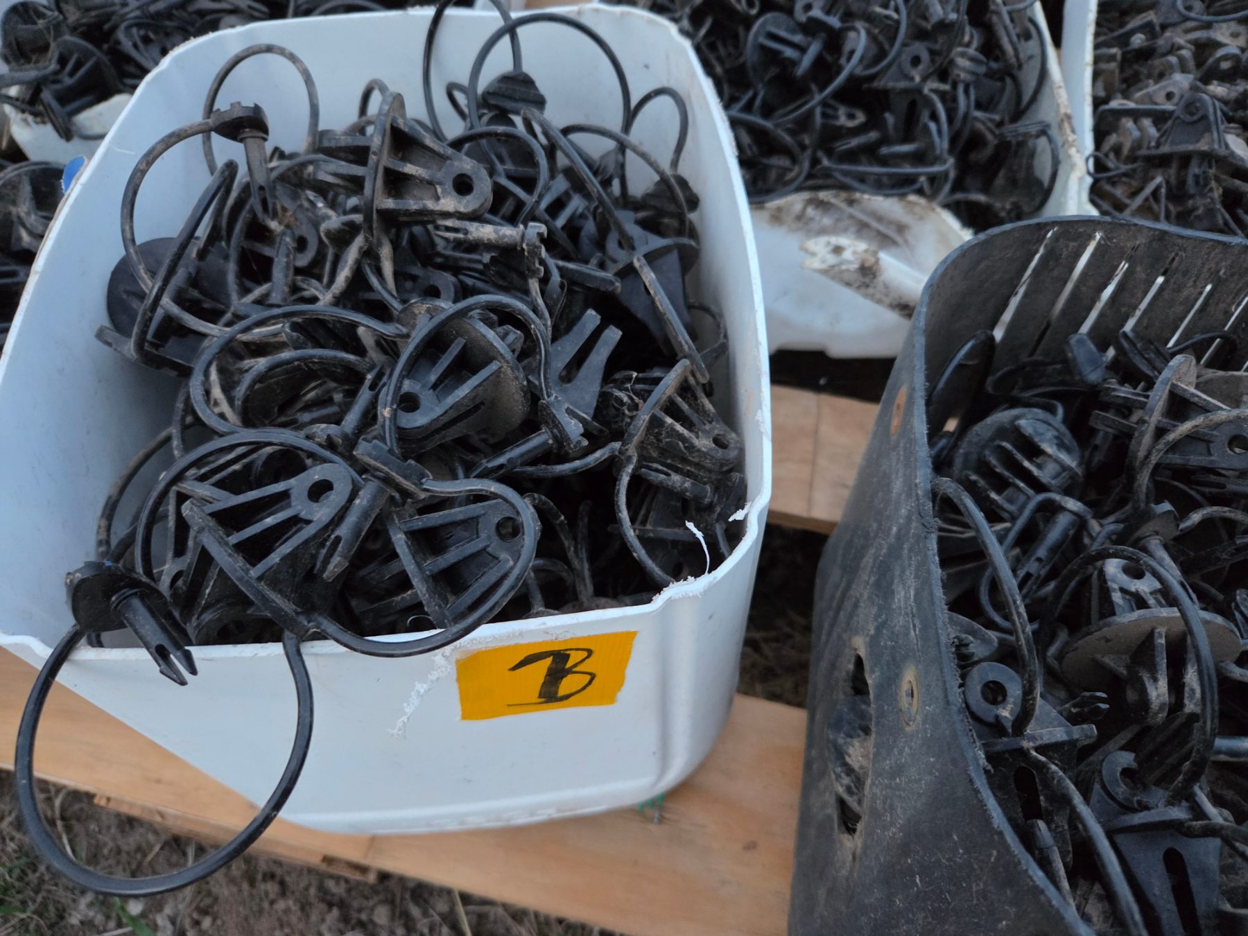 Used - Bucket (B) of Electric Fence Insulators - photo 1