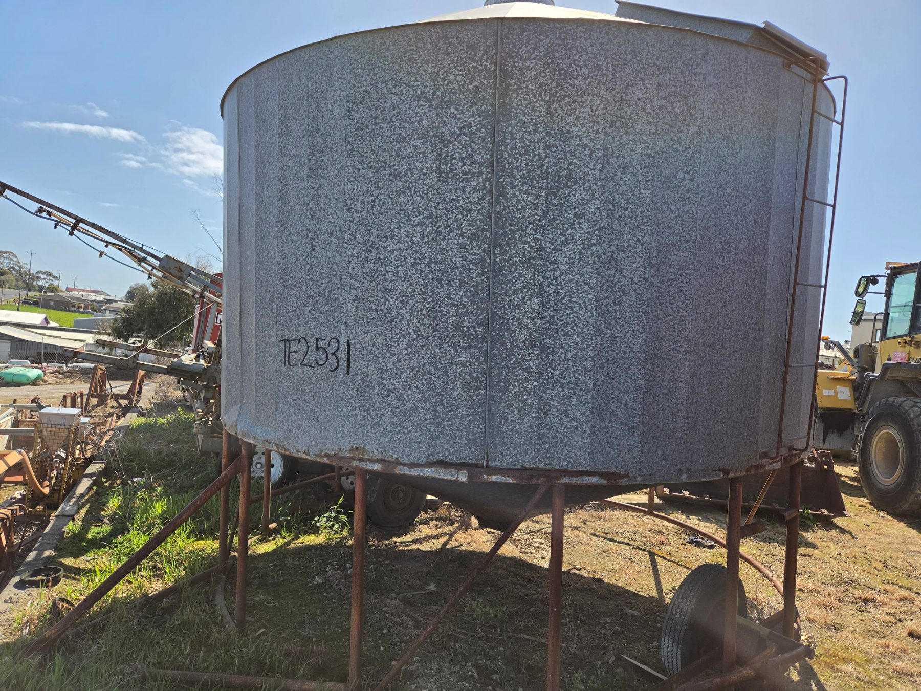 Field bin - photo 2