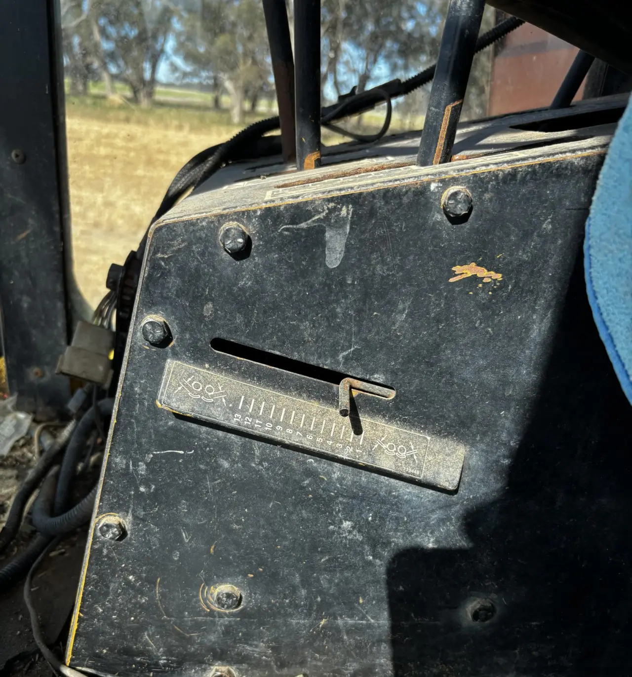 Used - New Holland TR-85 Auto Header - photo 11