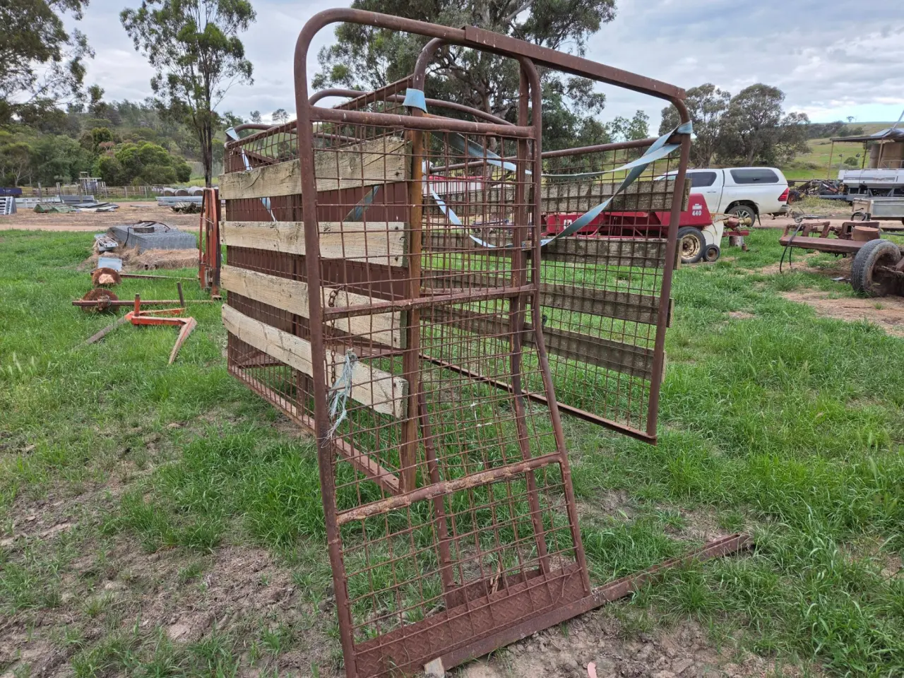 Used - 7x5 Cattle Crate - photo 5