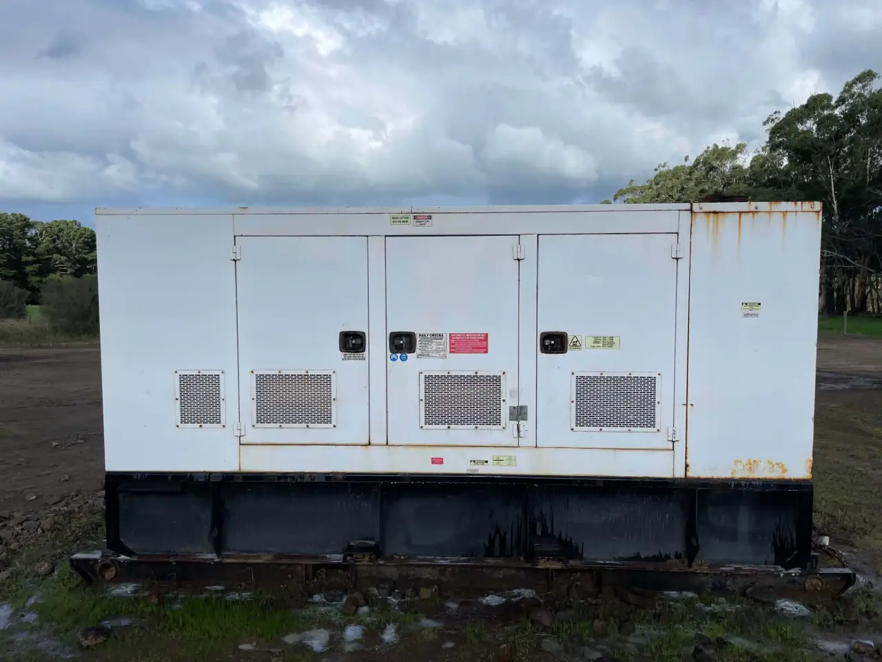 Used - GENERATOR 165 KVA -FG Wilson - photo 7