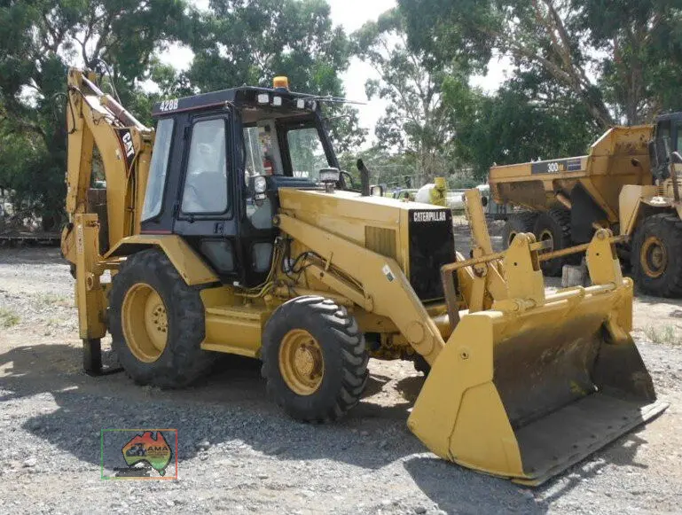 Cat 428B backhoe - photo 3