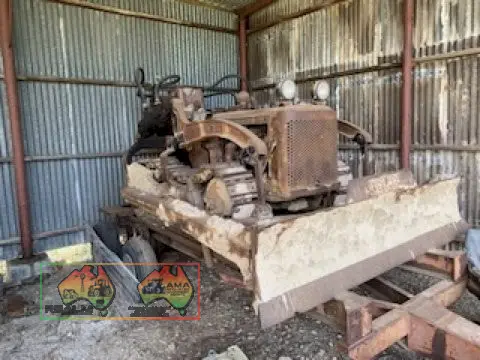 Old Bull Dozer parts wanted - photo 1