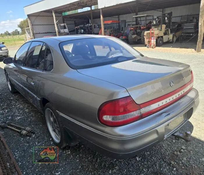 2000 WH Holden V6 Statesman - photo 4
