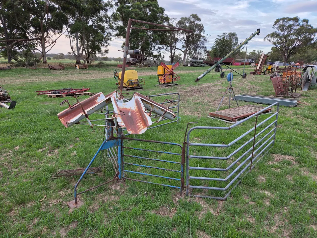 Used - Lambmarking Cradle with Catching Pen