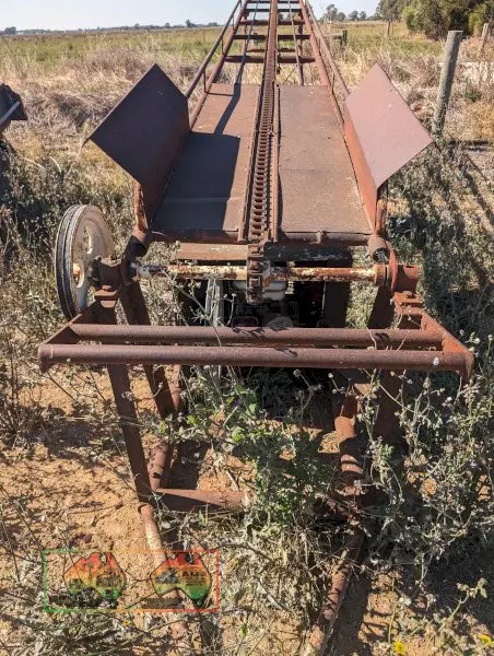 HAY ELEVATOR - photo 2