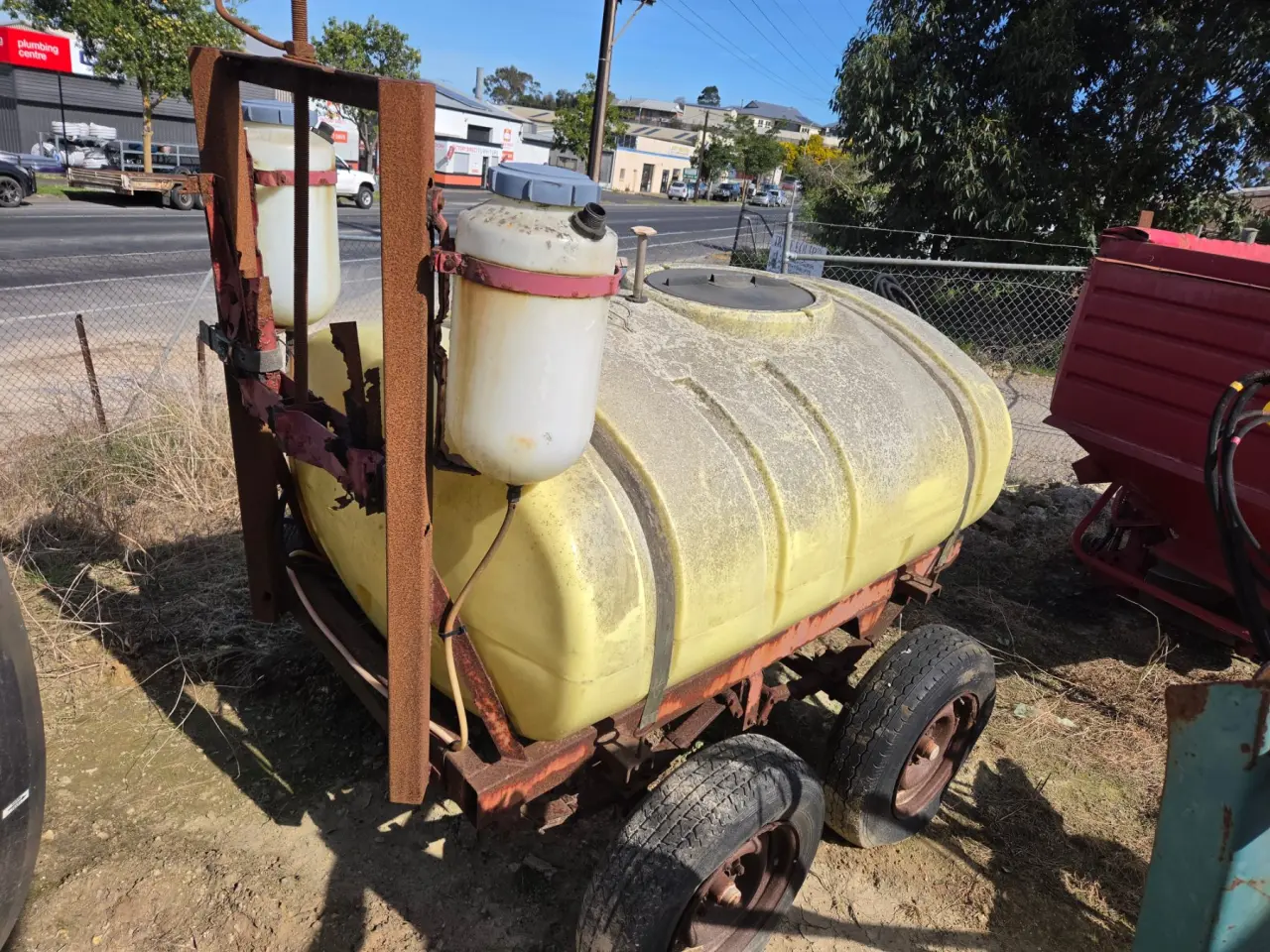 1200 Ltr Hardi Spray Trailer - photo 1