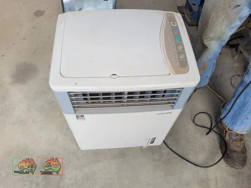 Goldair Electric Air Cond. Unit ~ Good Working Cond. (Kyabram Vic.) - photo 2