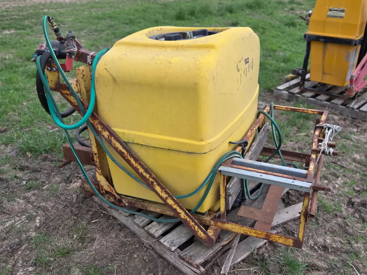 Used - Hardi 3pl 400 Ltr Spray Tank - photo 4