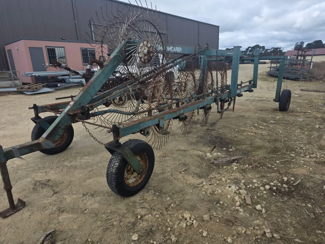 John Shearer V-10 Trailing Hay Rake - photo 1