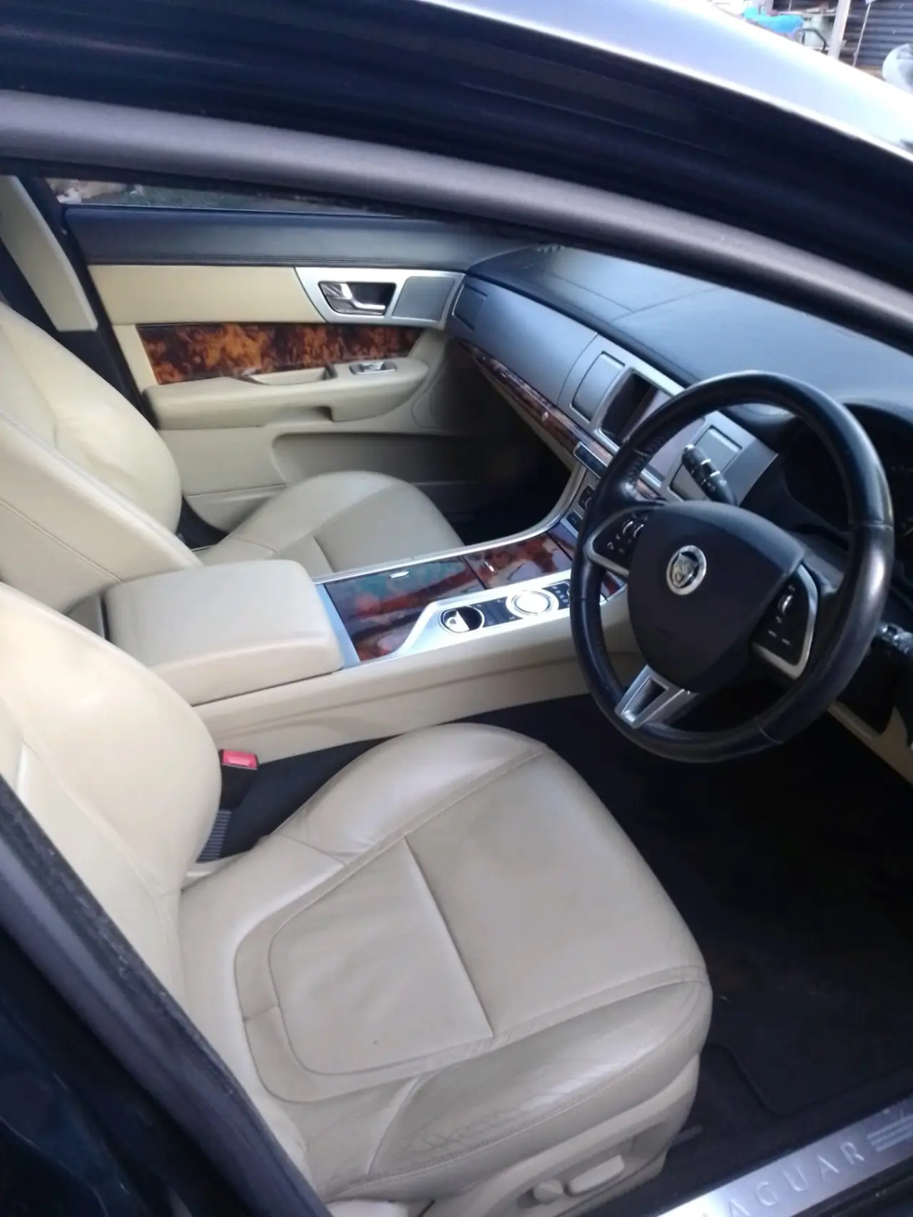 2011 Jaguar XF 3.0 V6 Diesel - photo 6