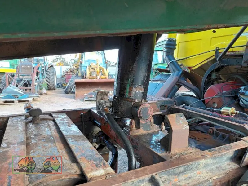 Ford D Series Tip Truck - photo 6