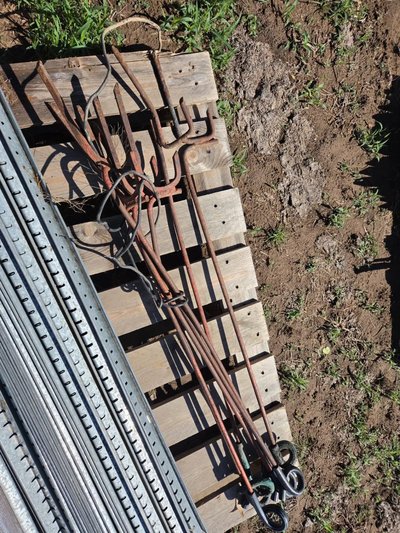 Used - 7x Pig-Tail Tread-ins - photo 2