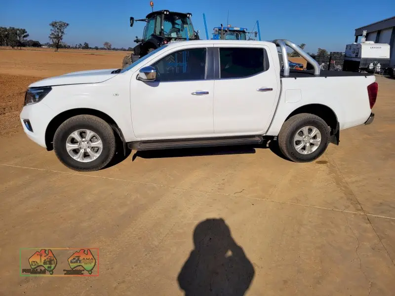 2020 Nissan Navara 4x2 Dual-cab Ute - photo 3