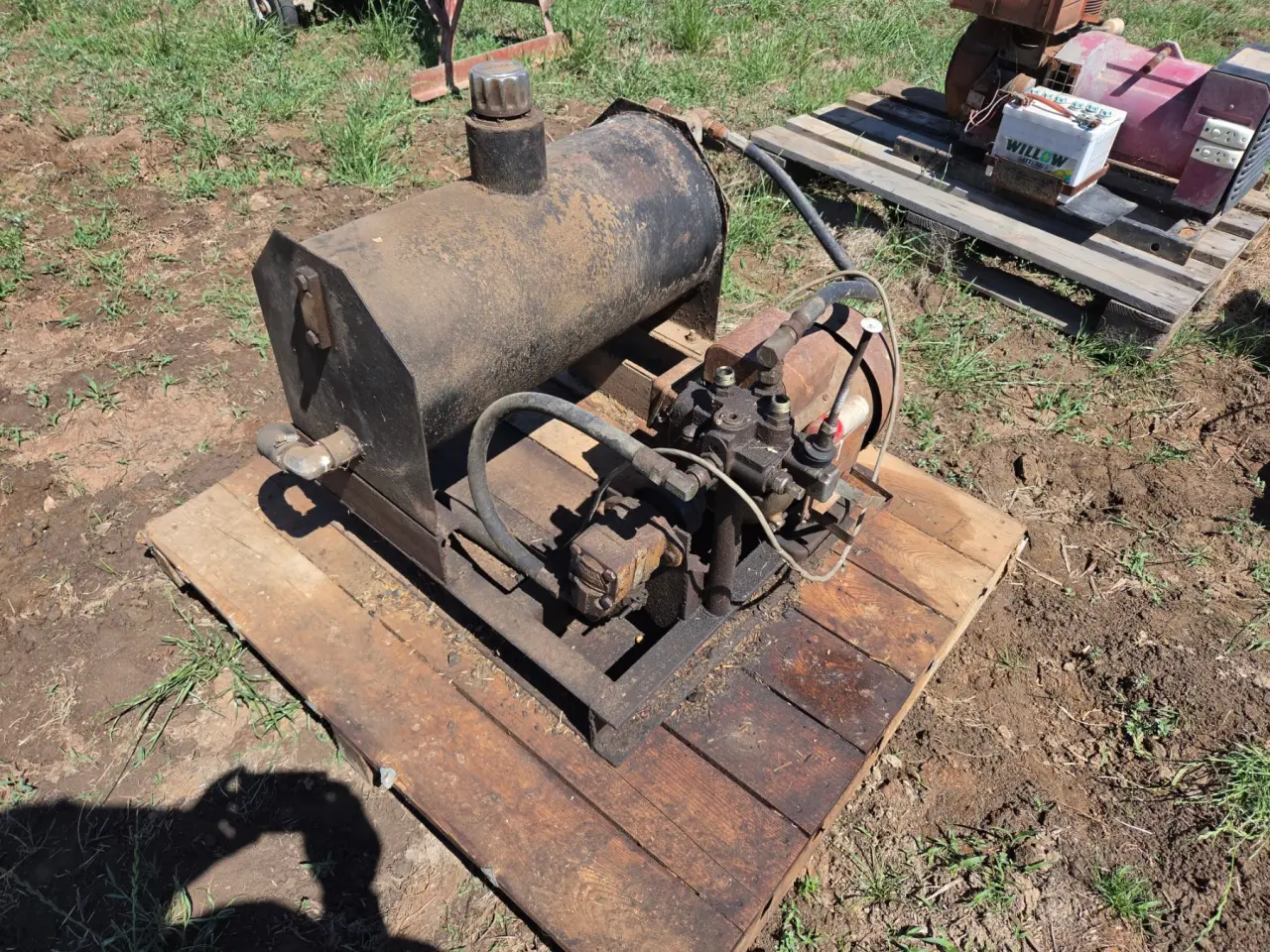Used - Electric over Hydraulic Porta-Pac - photo 2
